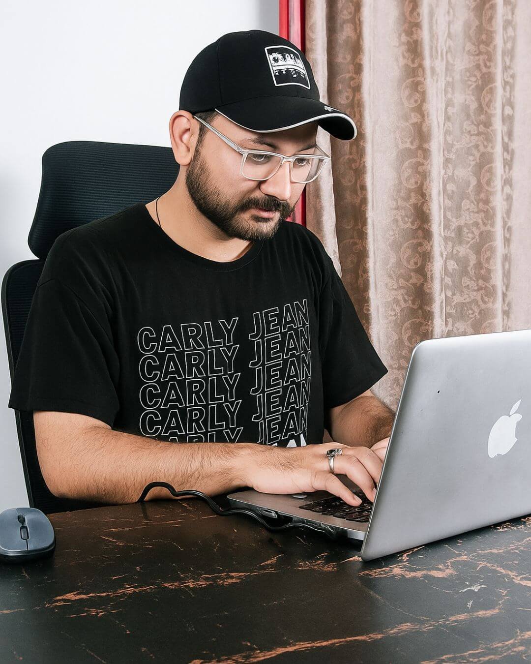 Shabbar Ali SEO Strategist for Startups & E-commerce | Rank #1 on Google → Free Audit